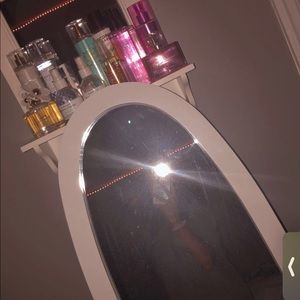 Meet your Posher, Addison